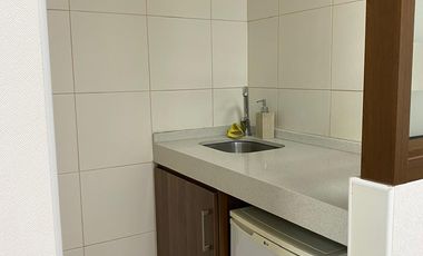 BROKER OFIC DHELOS, 2 PRIVADOS , 2 BAÑOS, 1 ESTAC. GGCC INLCUIDOS