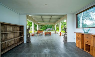 Luxury Riverfront Villa Estate in Tibu Biu Tabanan