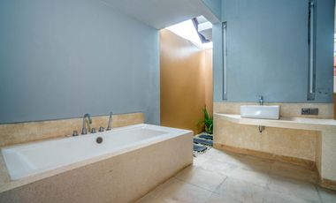 Luxury Riverfront Villa Estate in Tibu Biu Tabanan