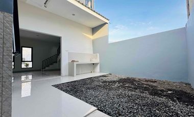 DIJUAL RUMAH 2 LANTAI 800 JUTA’AN DIMAKASSAR