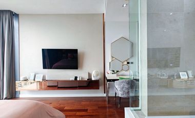 Ultra Luxury private residence 2bedrooms for sale at Marque sukhumvit 39