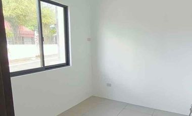 Lovely House and Lot for Sale Brand New Ready to Move- in  Affodable Price Estefania Bacolod City