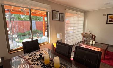Arriendo casa dentro de condominio La Vendimia,  Machalí