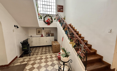Casa en venta – Calle Los Naranjos, San Isidro