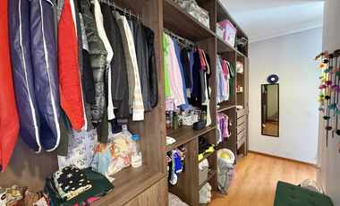 Casa en venta – Calle Los Naranjos, San Isidro