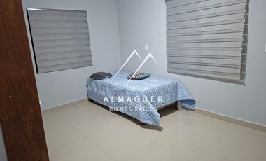 Casa en Renta en Bosques del Roble, remodelada, equipada y parcialmente amueblada.