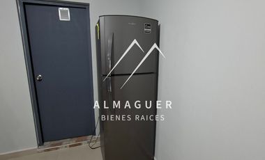 Casa en Renta en Bosques del Roble, remodelada, equipada y parcialmente amueblada.