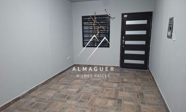 Casa en Renta en Bosques del Roble, remodelada, equipada y parcialmente amueblada.