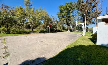 CASA DE CAMPO CON ALBERCA