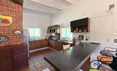 CASA DE CAMPO CON ALBERCA