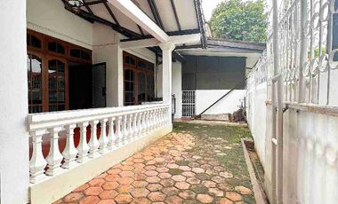 RUMAH SECONDARY LUAS & STRATEGIS DI PULOMAS – JAKARTA TIMUR
Bebas Banjir | Akses Tol | Cocok untuk Hunian & Usaha