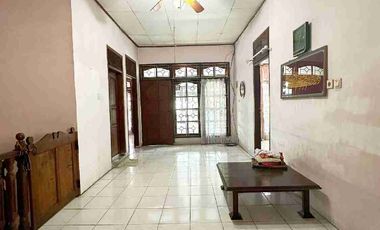 RUMAH SECONDARY LUAS & STRATEGIS DI PULOMAS – JAKARTA TIMUR
Bebas Banjir | Akses Tol | Cocok untuk Hunian & Usaha