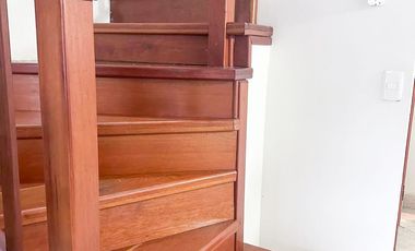 CASA 2 NIVELES ITAGUI