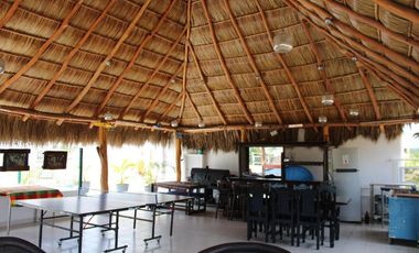 SE VENDE HOTEL AMUEBLADO EN EL CENTRO DE MELAQUE