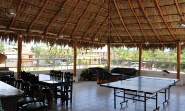 SE VENDE HOTEL AMUEBLADO EN EL CENTRO DE MELAQUE