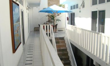 SE VENDE HOTEL AMUEBLADO EN EL CENTRO DE MELAQUE