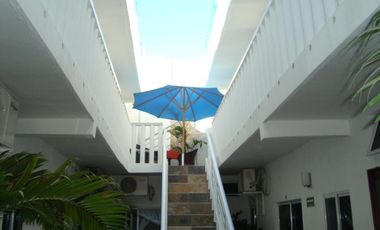 SE VENDE HOTEL AMUEBLADO EN EL CENTRO DE MELAQUE