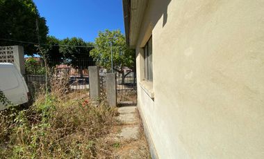 Excelente Ubicación, vende terreno, 2 casas, regularizadas