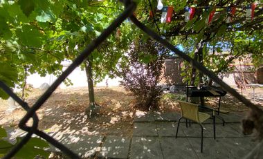 Excelente Ubicación, vende terreno, 2 casas, regularizadas