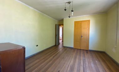 Excelente Ubicación, vende terreno, 2 casas, regularizadas