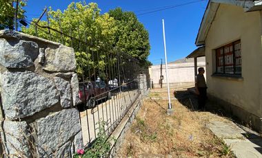 Excelente Ubicación, vende terreno, 2 casas, regularizadas