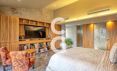 Casa en Venta en Cancún en Residencial Lagos Del Sol con Jacuzzi y Alberca