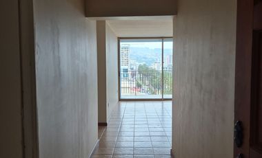 SE VENDE AMPLIO Y LUMINOSO DEPTO. EN EL CENTRO DE VALPARAÍSO