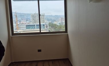 SE VENDE AMPLIO Y LUMINOSO DEPTO. EN EL CENTRO DE VALPARAÍSO