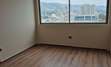 SE VENDE AMPLIO Y LUMINOSO DEPTO. EN EL CENTRO DE VALPARAÍSO
