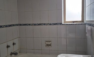 SE VENDE AMPLIO Y LUMINOSO DEPTO. EN EL CENTRO DE VALPARAÍSO