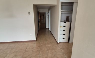 SE VENDE AMPLIO Y LUMINOSO DEPTO. EN EL CENTRO DE VALPARAÍSO