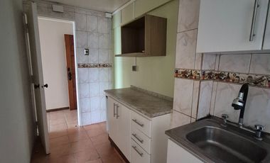 SE VENDE AMPLIO Y LUMINOSO DEPTO. EN EL CENTRO DE VALPARAÍSO