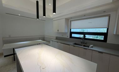 CASA RENTA EN LAS MISIONES, SANTIAGO