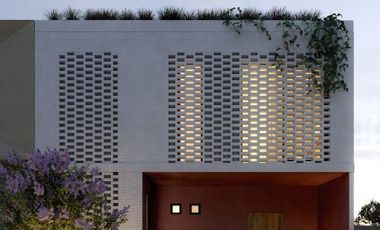 Casa Rosso, 5 Habitaciones 4 Baños, en Fraccionamiento Rosso Residencial