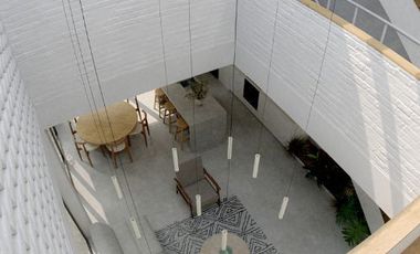 Casa Rosso, 5 Habitaciones 4 Baños, en Fraccionamiento Rosso Residencial