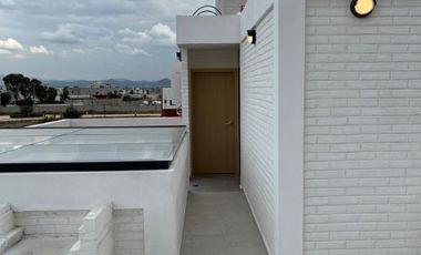 Casa Rosso, 5 Habitaciones 4 Baños, en Fraccionamiento Rosso Residencial