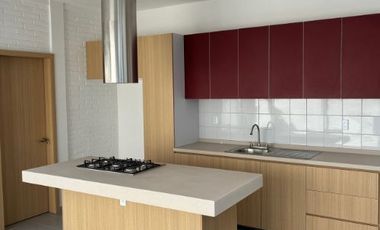 Casa Rosso, 5 Habitaciones 4 Baños, en Fraccionamiento Rosso Residencial