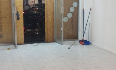 Se arrienda cómodo local en calle Ecuador, Viña