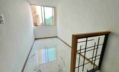 CASA EN VENTA EN BUGAMBILIAS CON RECAMARA EN PLANTA BAJA