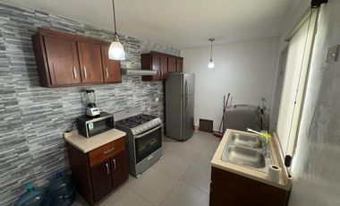 CASA EN RENTA — Hacienda del Moro, Apodaca, NL Frente a Parque equipada