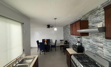 CASA EN RENTA — Hacienda del Moro, Apodaca, NL Frente a Parque equipada