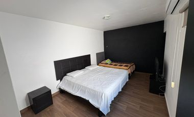 CASA EN RENTA — Hacienda del Moro, Apodaca, NL Frente a Parque equipada