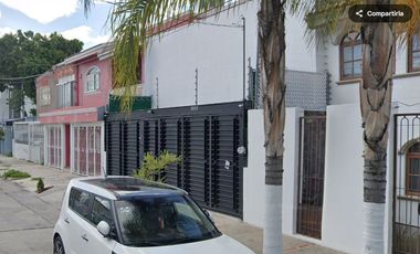 PRECIOSA CASA  EN TABACHINES ZAPOPAN