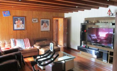 Excelente casa a orilla Rio Valdivia
