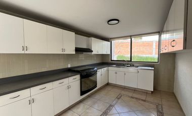 CASA EN RENTA LA ALTEÑA I LOMAS VERDES