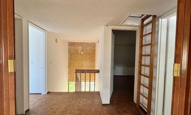 CASA EN RENTA LA ALTEÑA I LOMAS VERDES