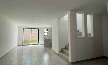 CASA EN VENTA CON EXELENTE UBICACIÓN SAN JOSÉ XILOTZINGO