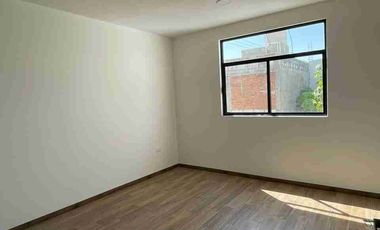 CASA EN VENTA CON EXELENTE UBICACIÓN SAN JOSÉ XILOTZINGO