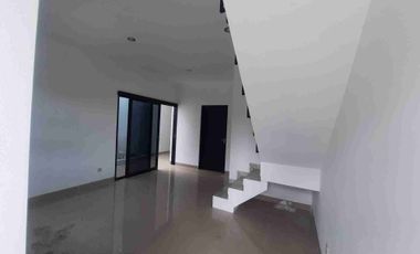 Rumah Lembang jual cepat 2 lantai strategis dengan modal 5 juta