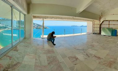 PH de 2 Pisos con Frente de Playa, en La Bahia de Acapulco